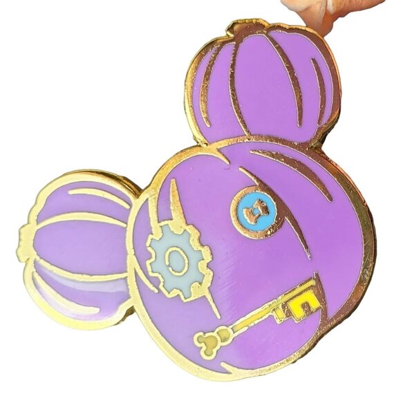 Disney Mickey Mouse Trading Pin Brooch Jack Lantern Pumpkin Key Lapel Pin Brooch - Picture 1 of 6